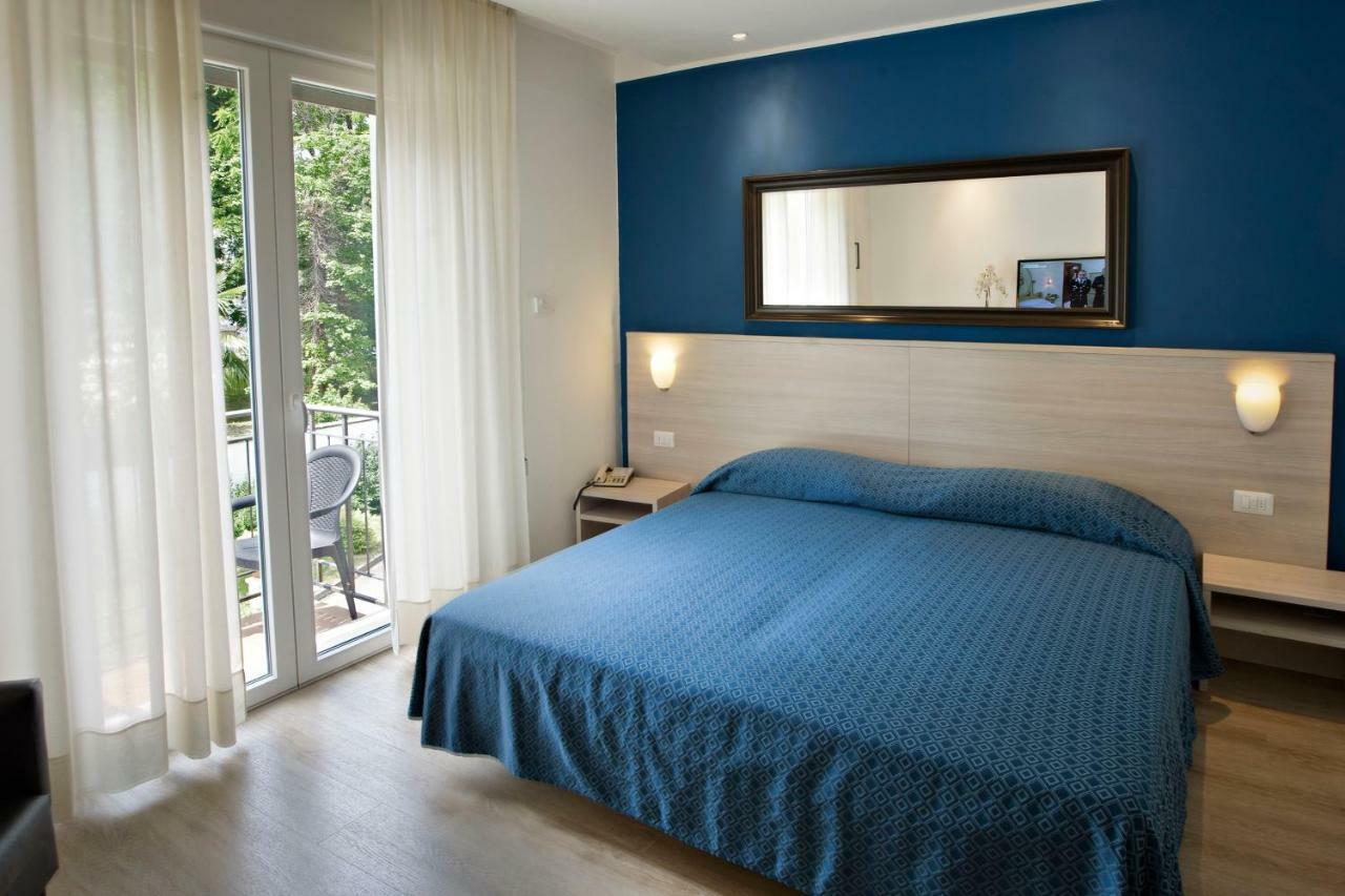 Hotel Garibaldi Падуя Экстерьер фото
