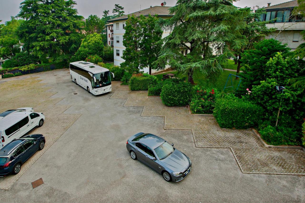 Hotel Garibaldi Падуя Экстерьер фото